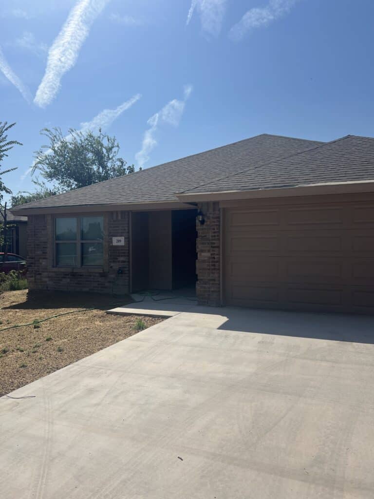 209 E 14th San Angelo, Tx. 76903